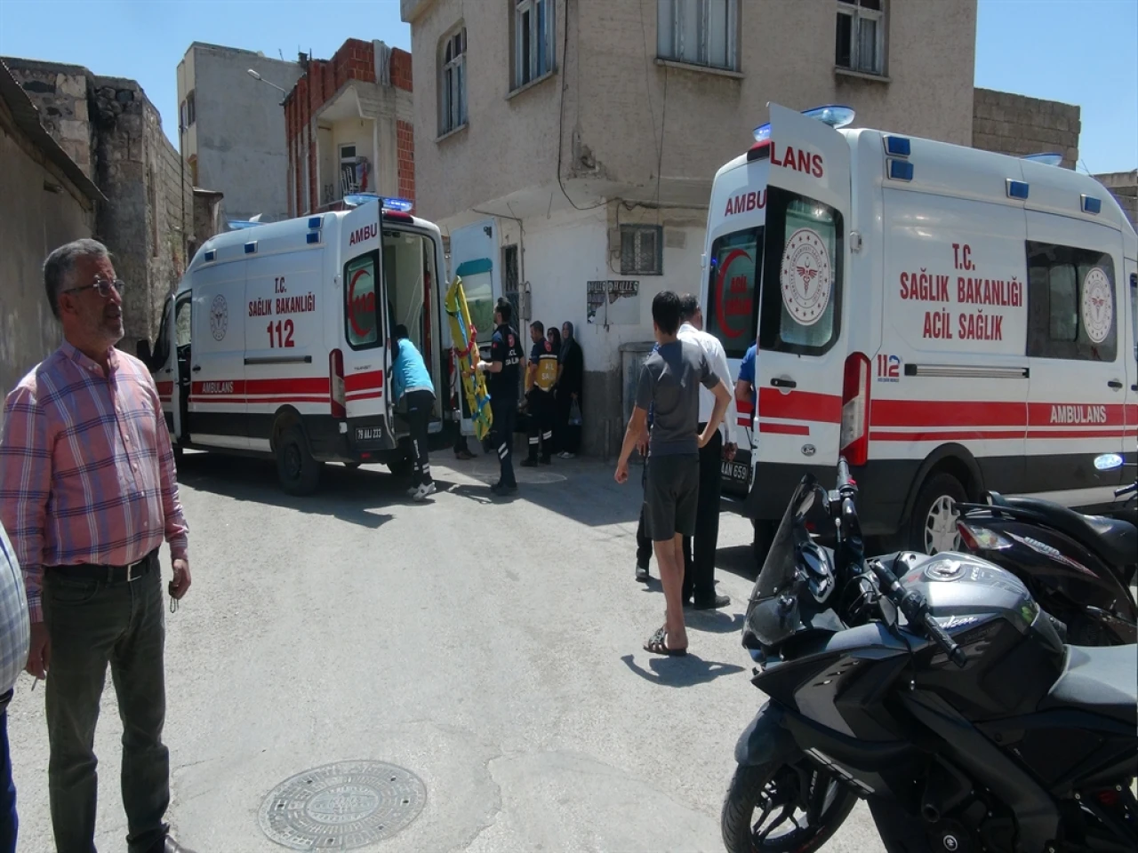 Kilis'te Motosiklet ile Ticari Araç Çarpıştı: 2 Yaralı!