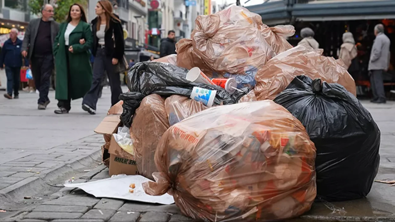 CHP İzmir, çevre temizliği için sahalara inecek!