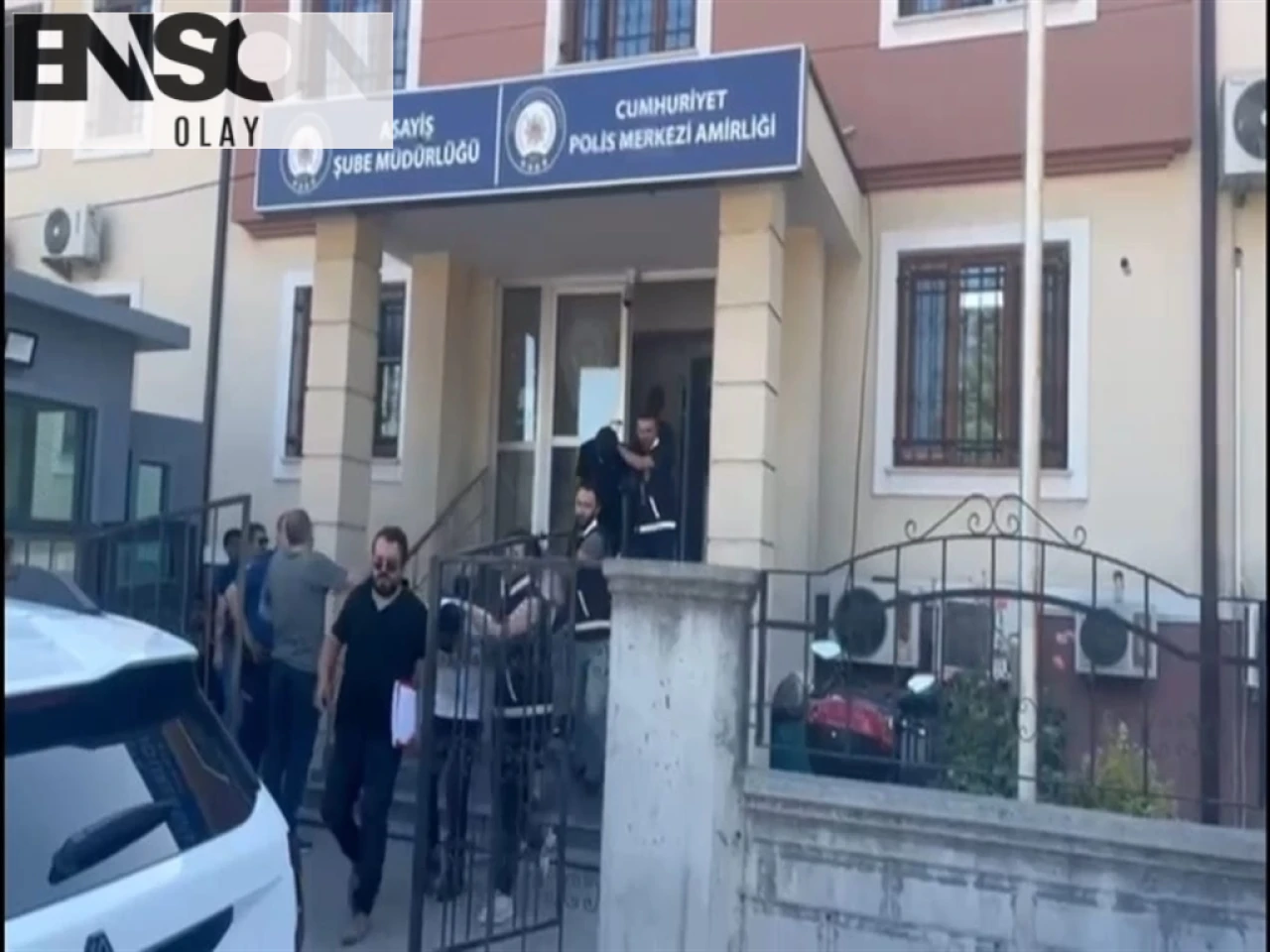 Serdivan'da 7 Milyon TL Dolandırıcılık Yapan 4 Şüpheli Tutuklandı