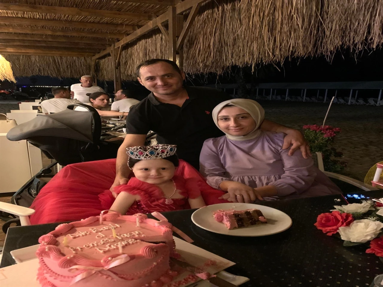 Alopesi hastası Defne'ye sürpriz doğum günü partisi yapıldı!
