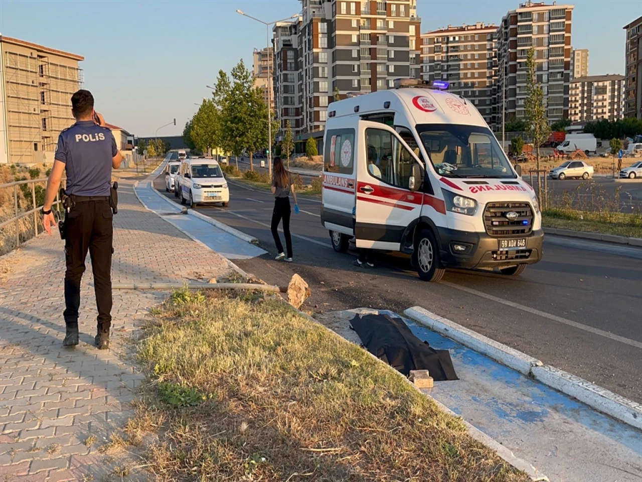Çorlu'da Motosiklet Kazası: 14 Yaşındaki Kız Hayatını Kaybetti, Yanındaki Genç Yaralandı