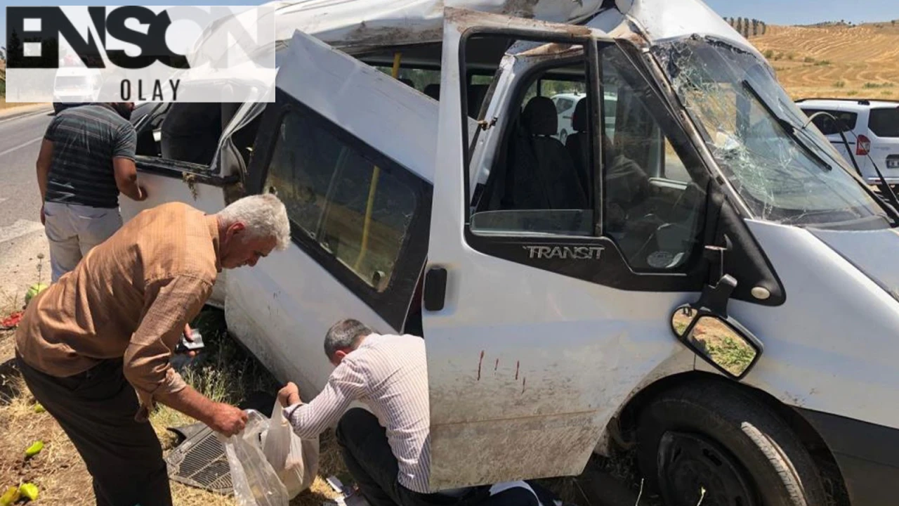 Adıyaman'da Minibüs Takla Attı: 5 Çocuk Yaralı!