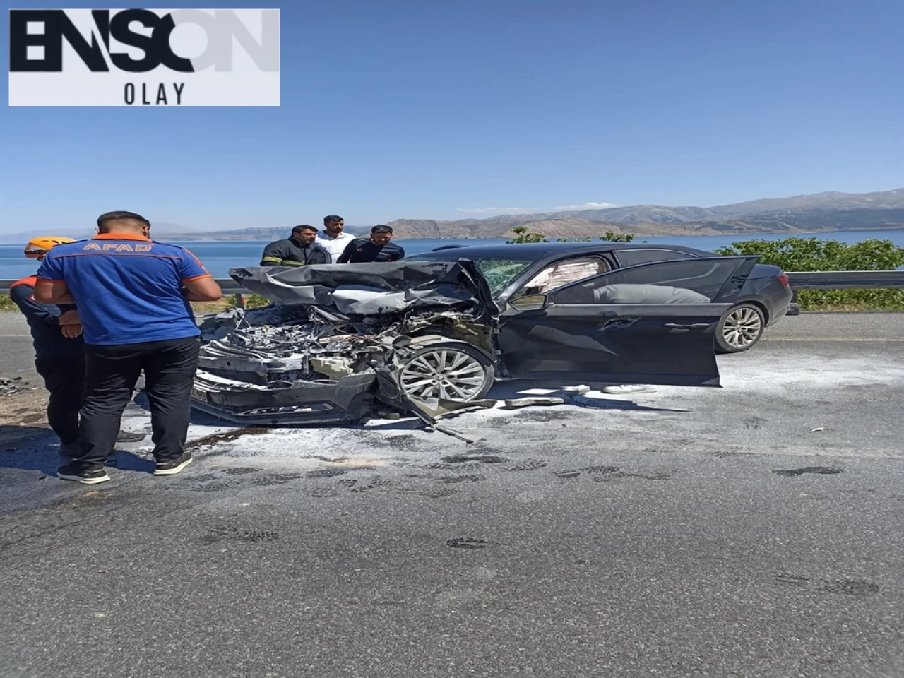 Bitlis'te Kaymakamın Araç Kazası: Yaralılar Hastaneye Kaldırıldı