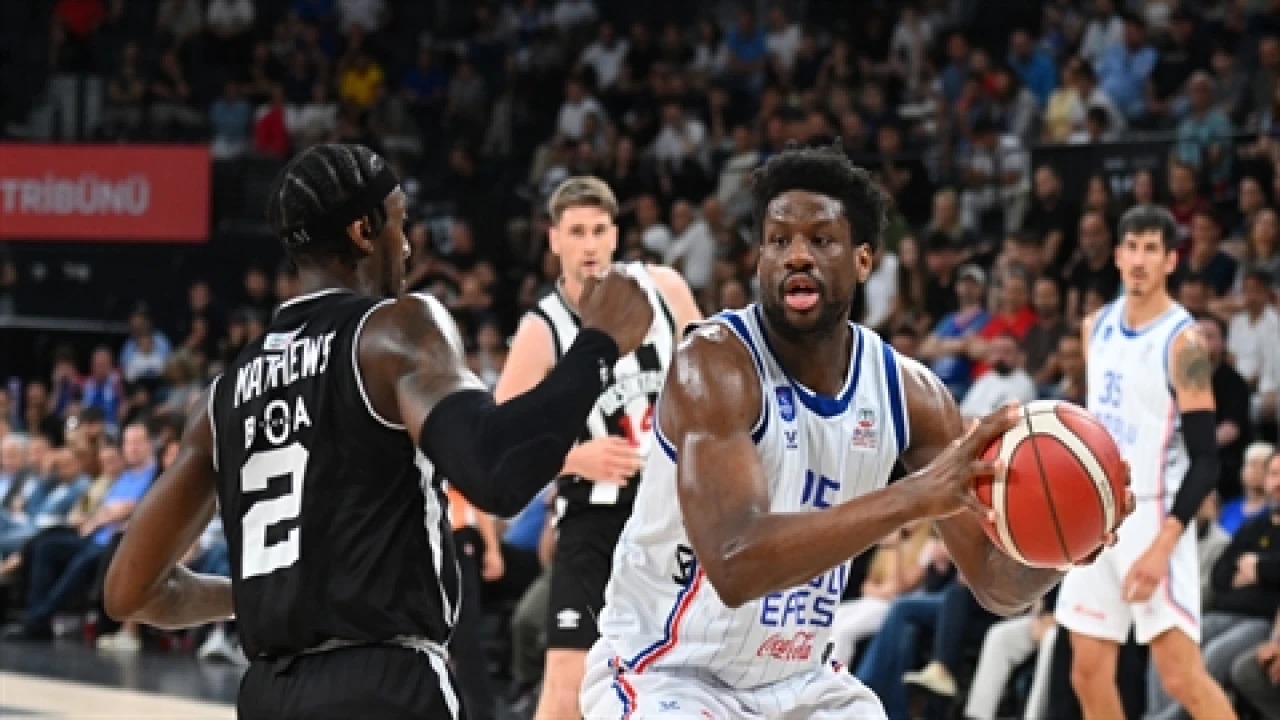 Anadolu Efes, sezon öncesi kadroda köklü değişiklikler yapmaya devam ediyor!