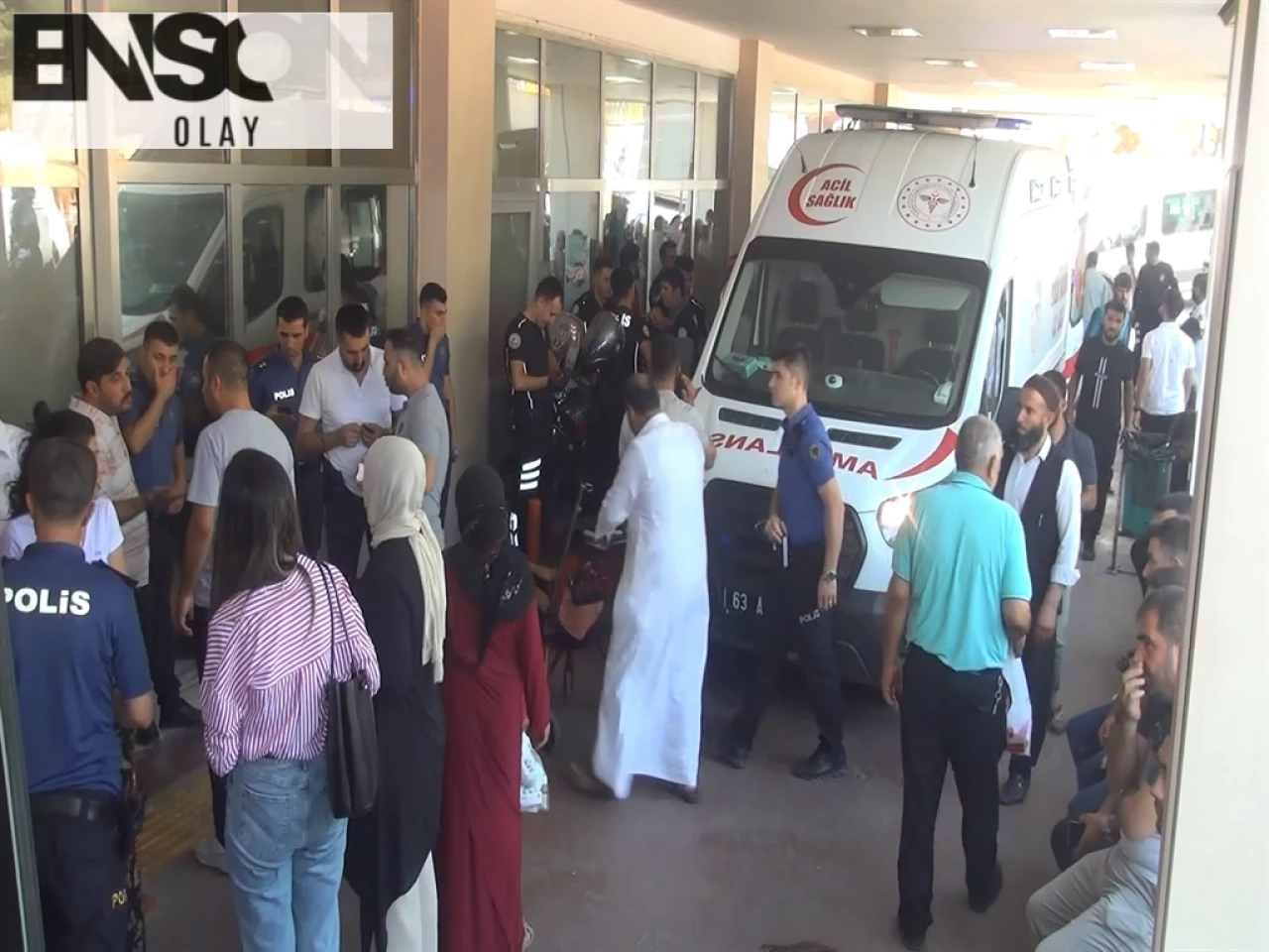 ŞANLIURFA'da İnşaattan Düşen İşçi Ağır Yaralandı: Durumu Kritik!