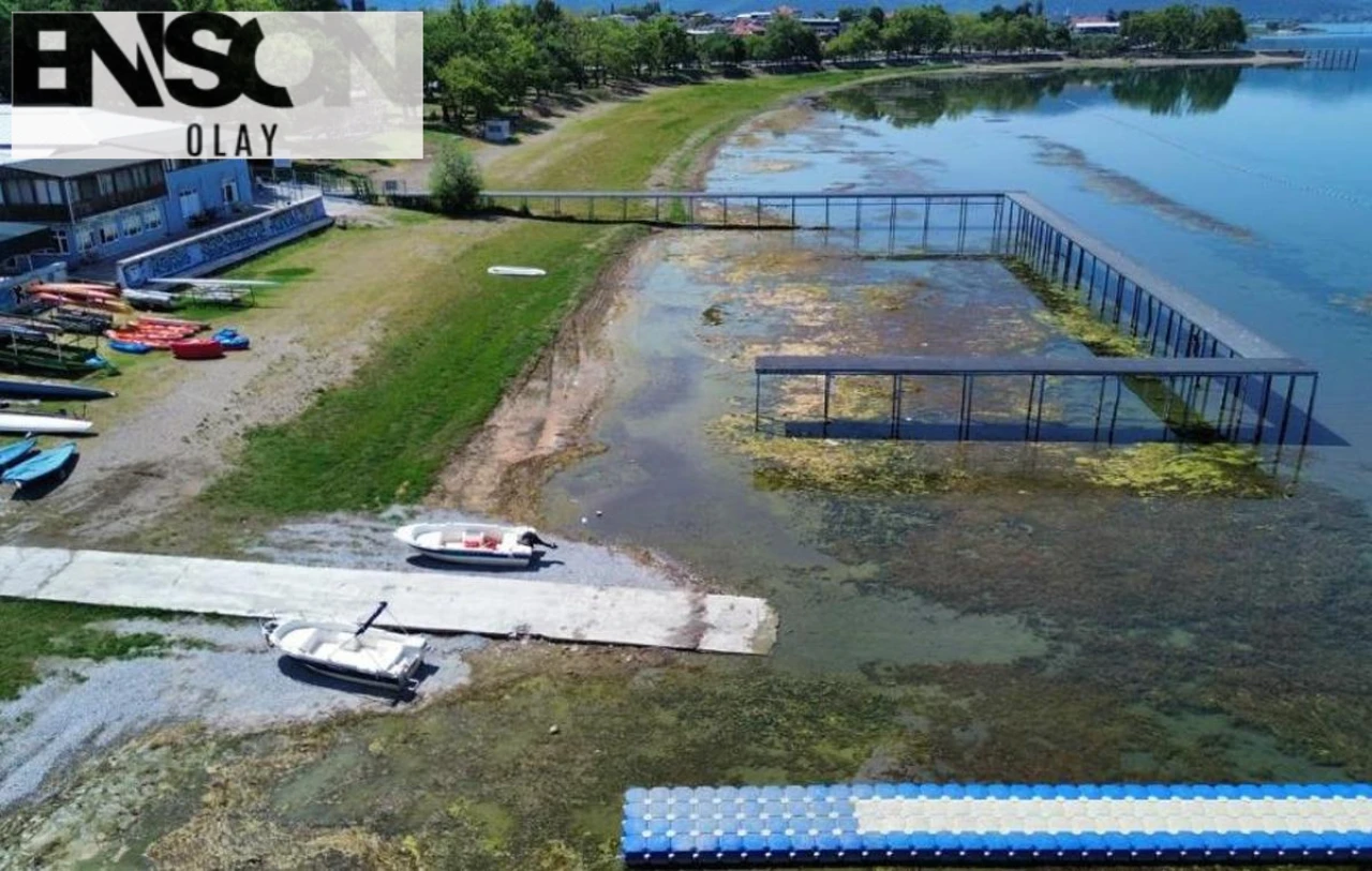 İznik Gölü'nde Su Çekilmesi Endişesi: Turizm ve Canlı Popülasyonu Tehdit Altında