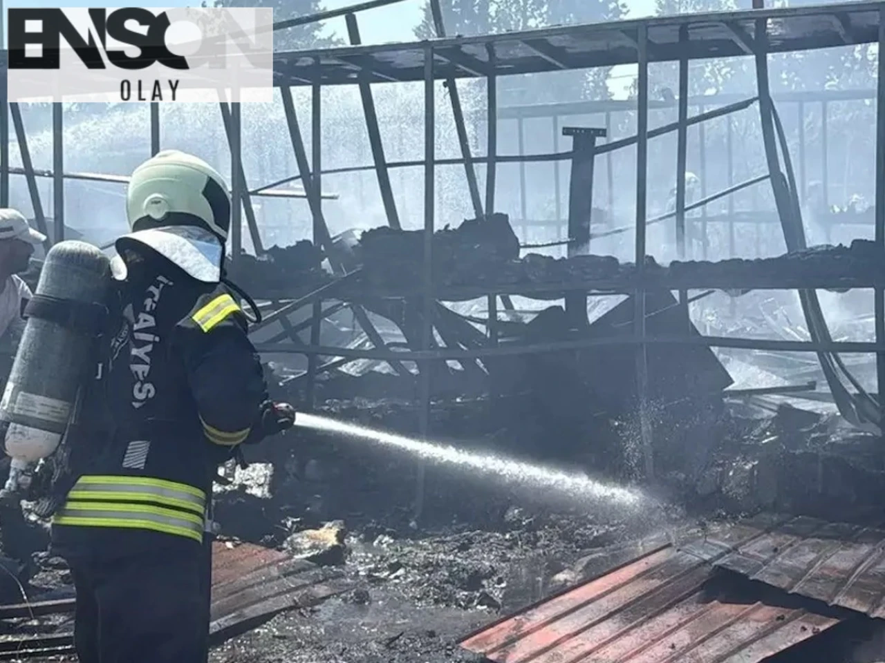 Yangın Depoya Zarar Verdi, Soruşturma Başlatıldı.