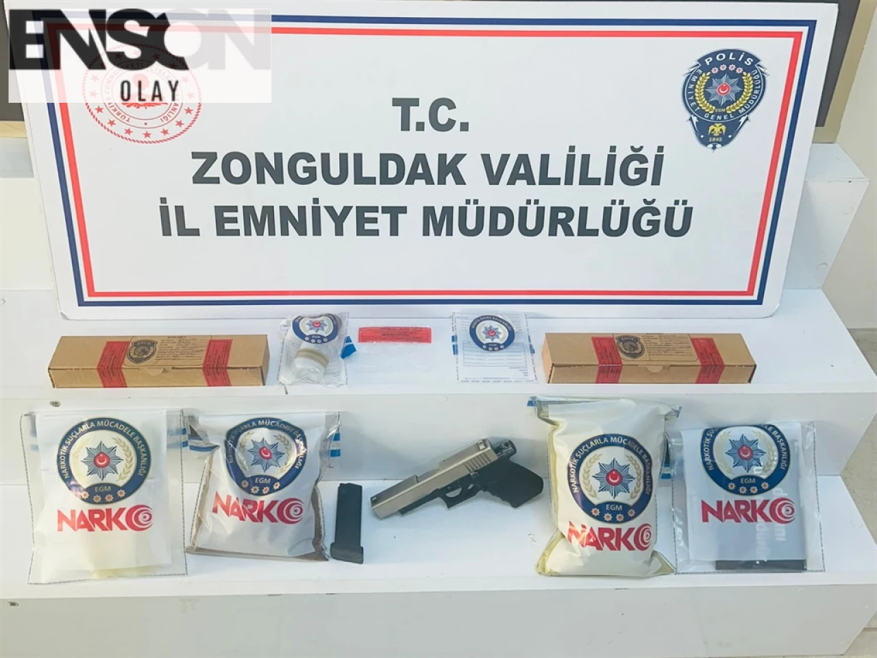 Zonguldak Polisi Uyuşturucu Operasyonunda 1 Kilo Sentetik Madde Ele Geçirdi, 4 Şüpheliden 1'i Tutuklandı.