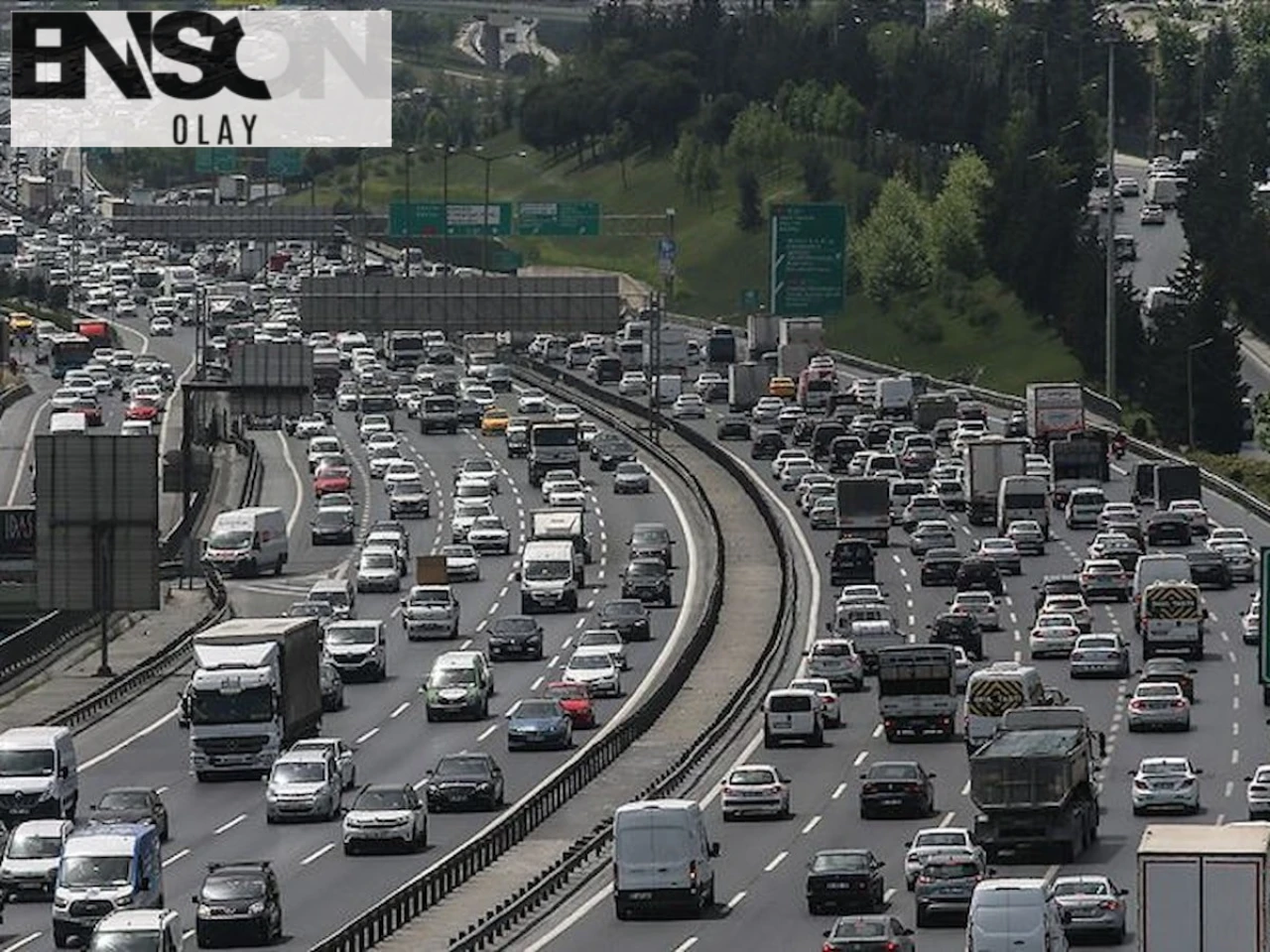 Bakan Yerlikaya, Büyükşehir Belediyeleri ile Trafik Levhaları ve Hayvan Bakımevleri Konusunda Toplantı Yaptı.
