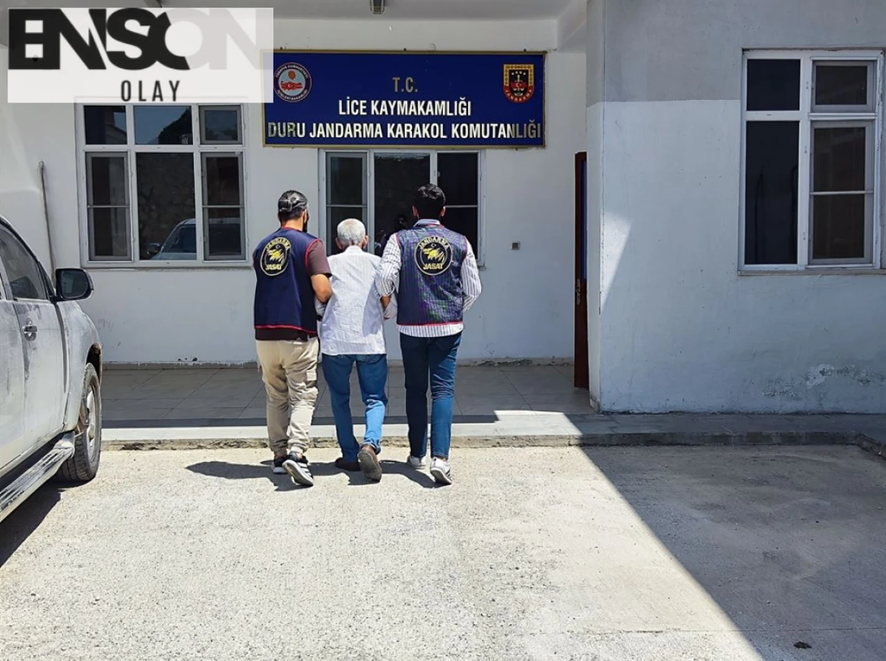 Diyarbakır'da Firari Hükümlüler Jandarma Tarafından Yakalandı ve Tutuklandı