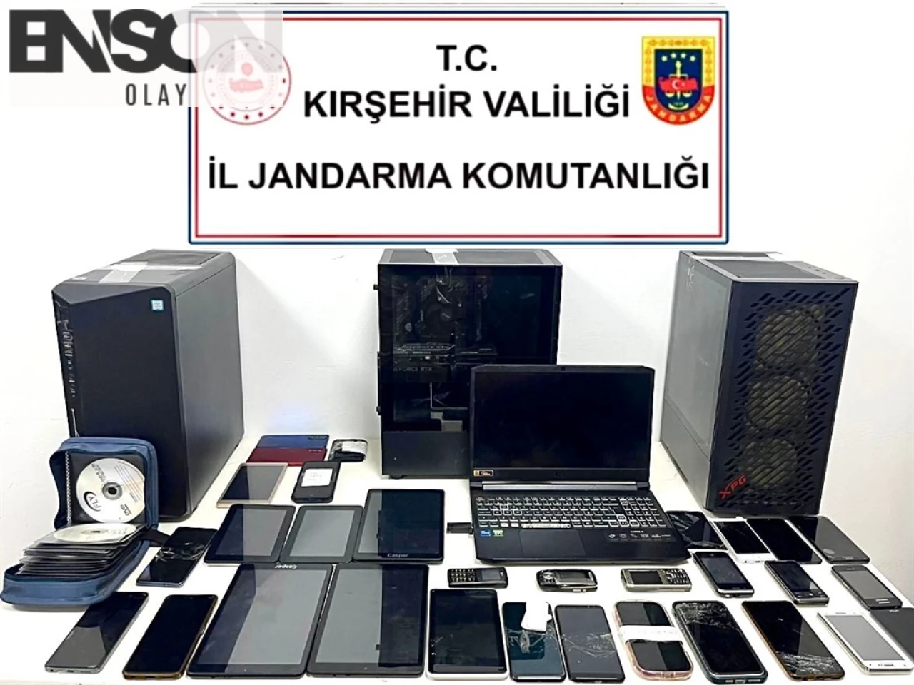 Kırşehir Merkezli 6 İlde 'Emniyet Görevlisi' Rolünde Dolandırıcılık Yapan Suç Örgütü Çökertildi, 14 Şüpheli Yakalandı