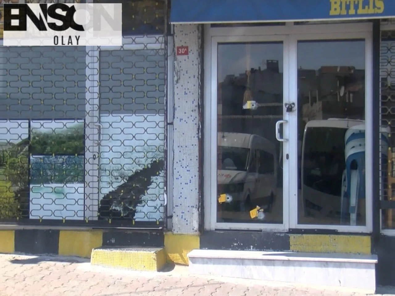 Bitlis Şetek Ortakapı Köyü Derneği'ne Silahlı Saldırı: Şüpheliler Kaçtı, Maddi Hasar Oluştu.