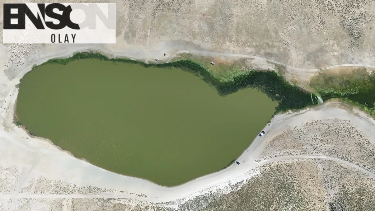 Nemrut Kalderası'ndaki Kalp Gölü Kuraklık Tehdidi Altında, Su Seviyesi Dramatik Şekilde Düşüyor