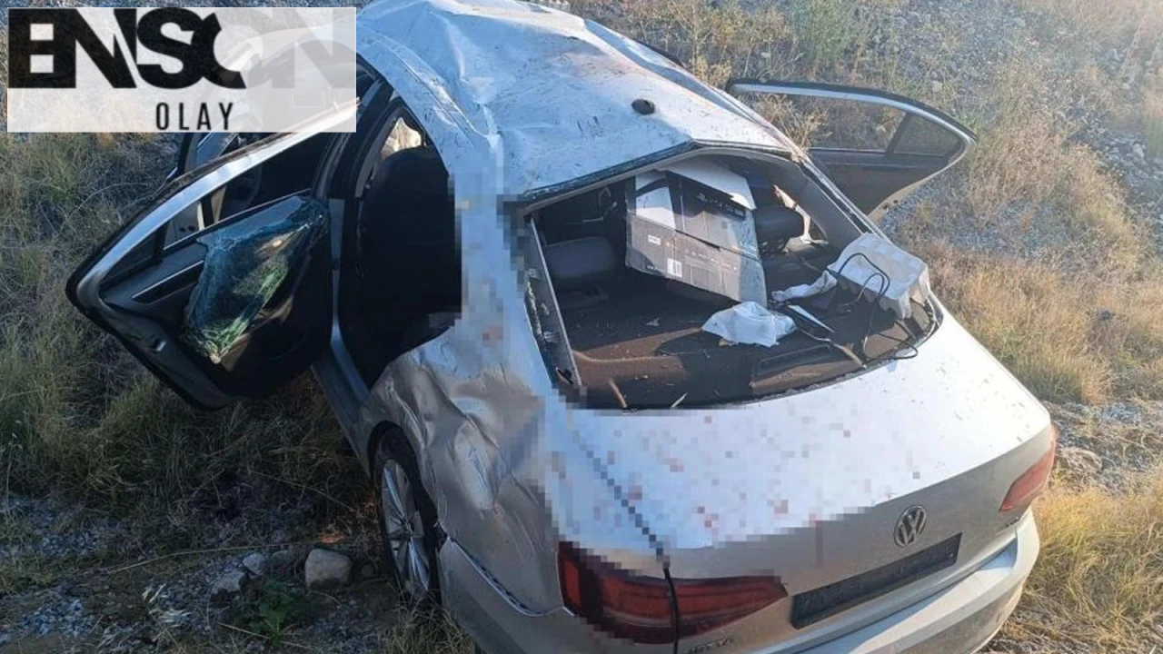 Manisa'da Zeytin Bahçesine Düşen Otomobil Faciası: 1 Ölü, 4 Yaralı