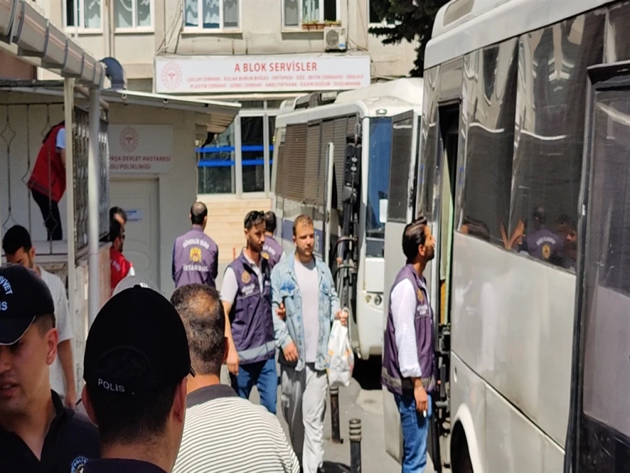 Saraçhane'de düzenlenen CHP mitinginde taşkınlık çıkaran 34 şüpheli adliyeye sevk edildi.