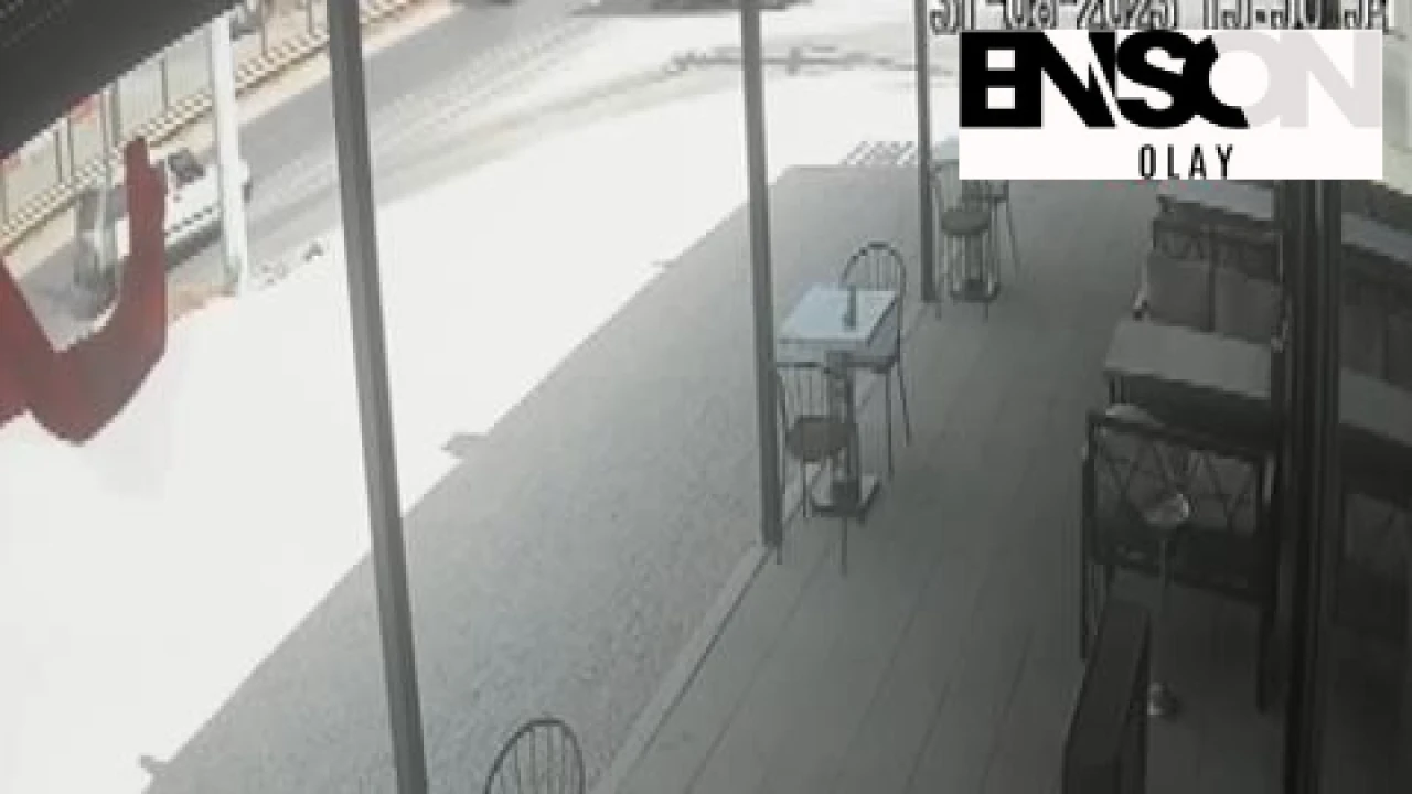 Bursa'da Otomobilden İniş Kavgası: Eşini 4 Bıçak Darbesiyle Öldüren Koca Müebbet Hapse Mahkum Edildi
