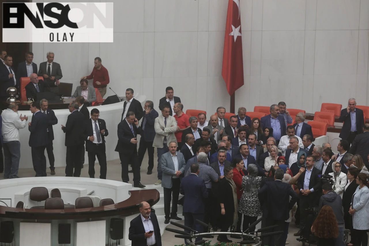 TBMM'de Gece Bomba Saldırısı: Bozdağ'ın İfşaatları Sarsıcı Açıklamalar Yarattı