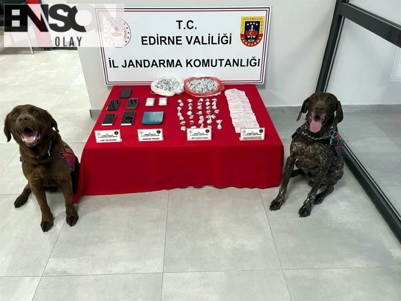 Keşan'da 1 Kilo 225 Gram Metamfetamin Ele Geçirildi, 4 Kişi Gözaltına Alındı