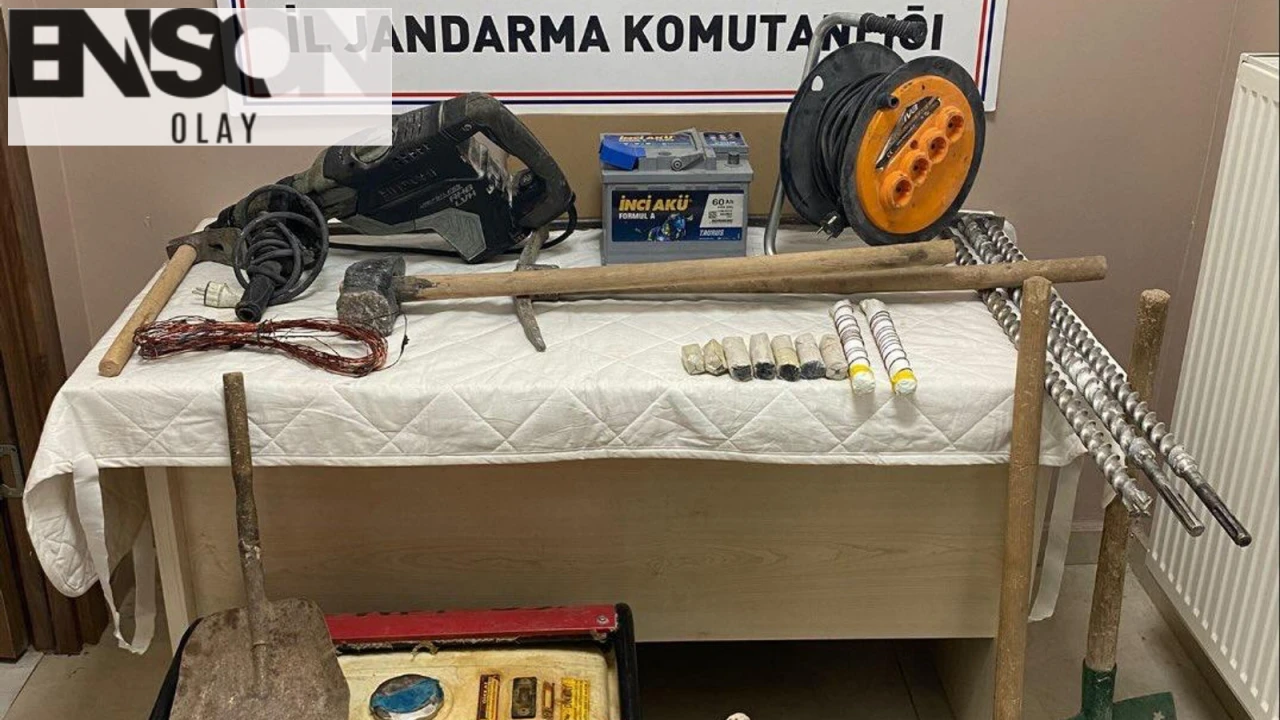 Kayseri'de kaçak kazı yapan 5 şüpheli suçüstü yakalandı