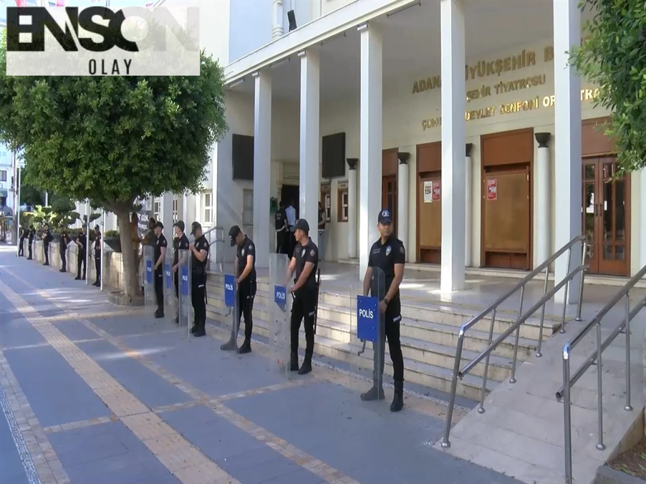 Yolsuzluk Soruşturması Kapsamında Adana ve Adıyaman Belediye Başkanları Gözaltında!