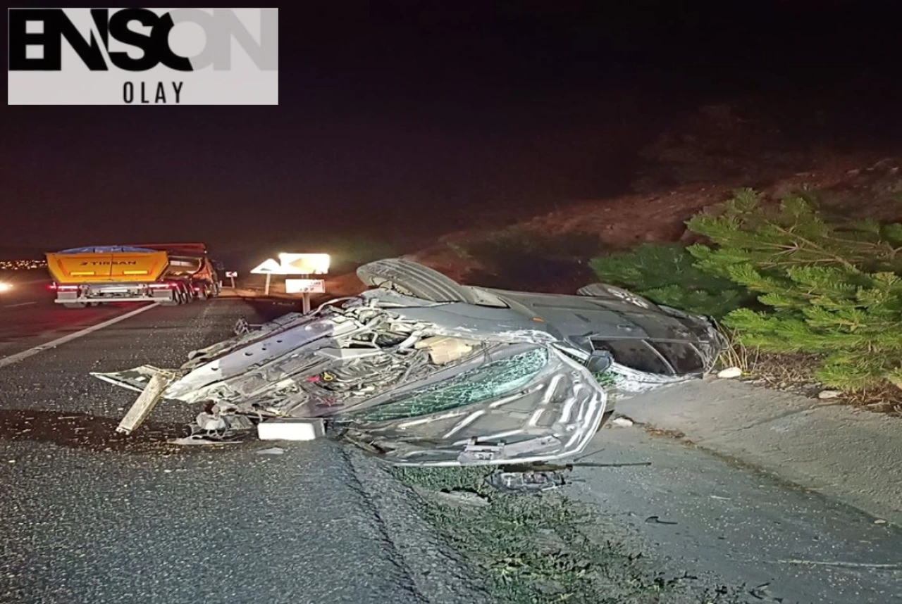 Kızılcahamam'da 2 Otomobilin Karıştığı Kazada 6 Yaralı!