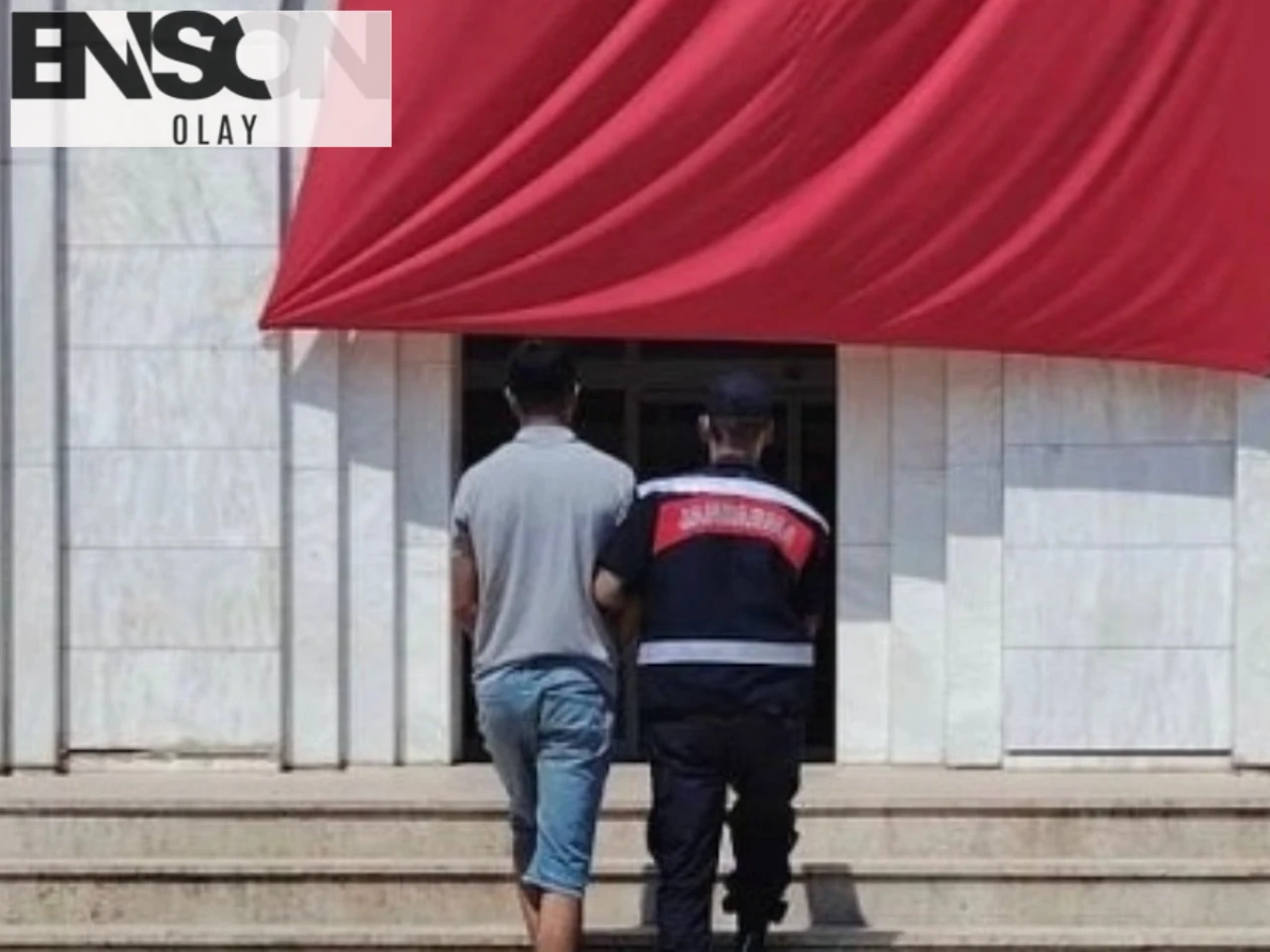 Milas'ta Kaçakçı Yakalandı: 12 Yıl Hapis Cezası Bulunan Hükümlü Jandarma Tarafından Tutuklandı