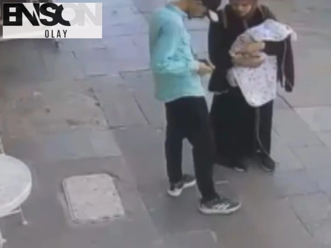 İstanbul'da Gümüş Dükkanı Sahibinden 50 Bin Liralık Altın Hırsızlığı: Şüpheli Keseyle Kayıplara Karıştı!