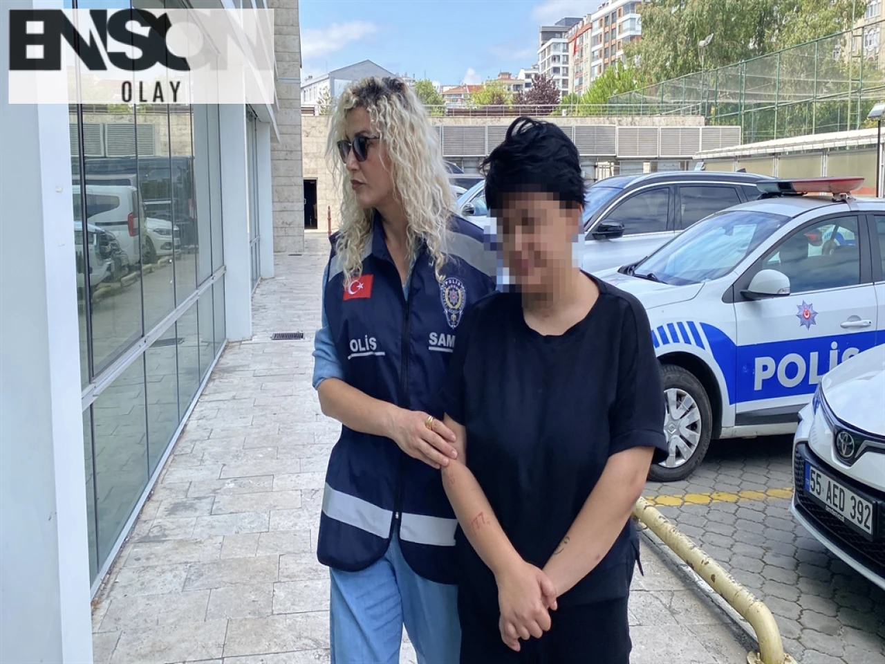 Samsun'da Genç Kadın, Annesini 11 Yerinden Bıçaklayarak Yaraladı ve Gözaltına Alındı