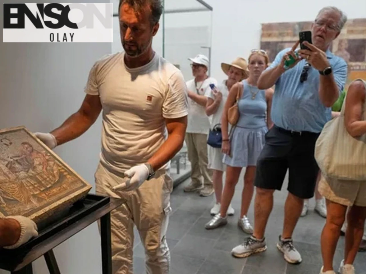 2 bin yıllık Pompeii mozaik Nazi subayının evinde bulundu, İtalya'ya geri dönüyor.