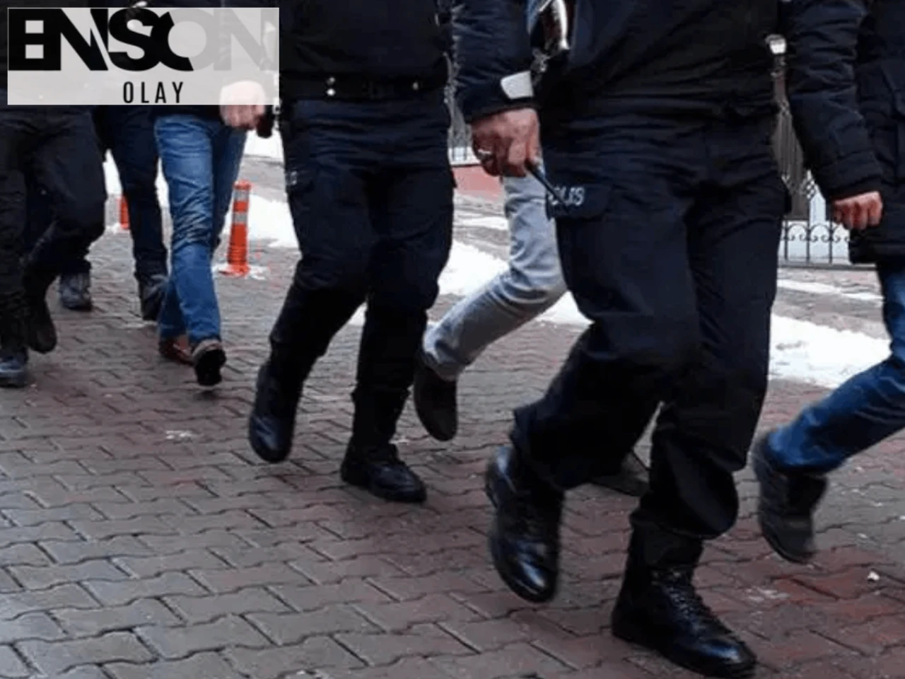 Erdemli'de Fuhuş Operasyonu: 22 Şüpheli Yakalandı, 19 Mağdur Kurtarıldı