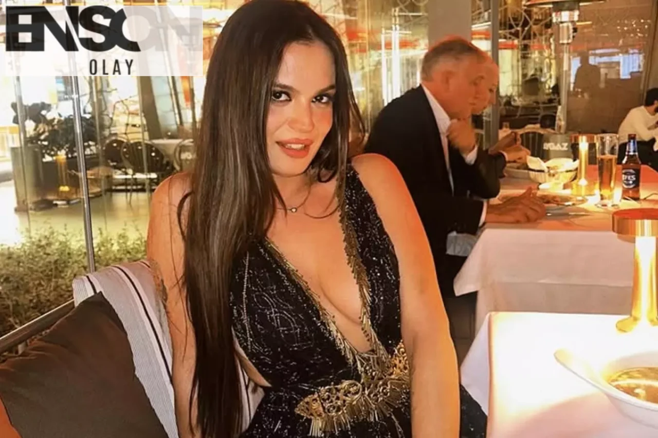 Aslı Bekiroğlu ve Rapçi Sevgilisi Uğurcan Günay, Aya Yorgi'de Yaz Romantizminin Tadını Çıkardı