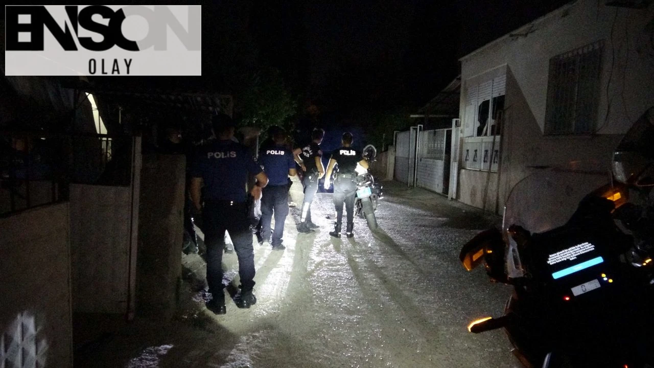 Engelli gençle alacak tartışması silahlı kavgaya dönüşerek kanlı bitti, alacak iddiasıyla başlayan olayda Baran T.Ş. kendi silahıyla yaralandı.