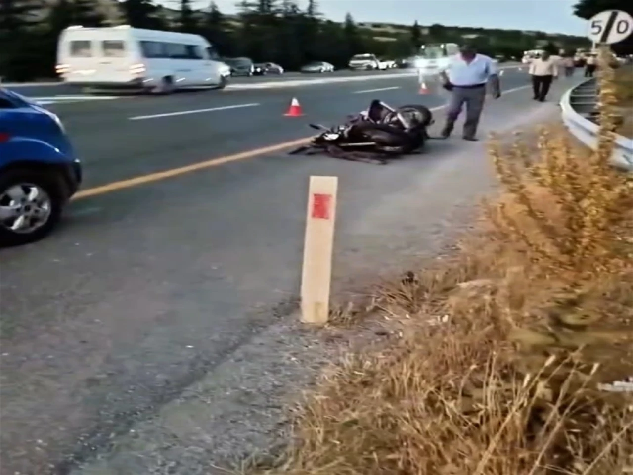 Elazığ'da Motosiklet ve Otomobil Çarpıştı: 1 Ölü, 1 Yaralı!
