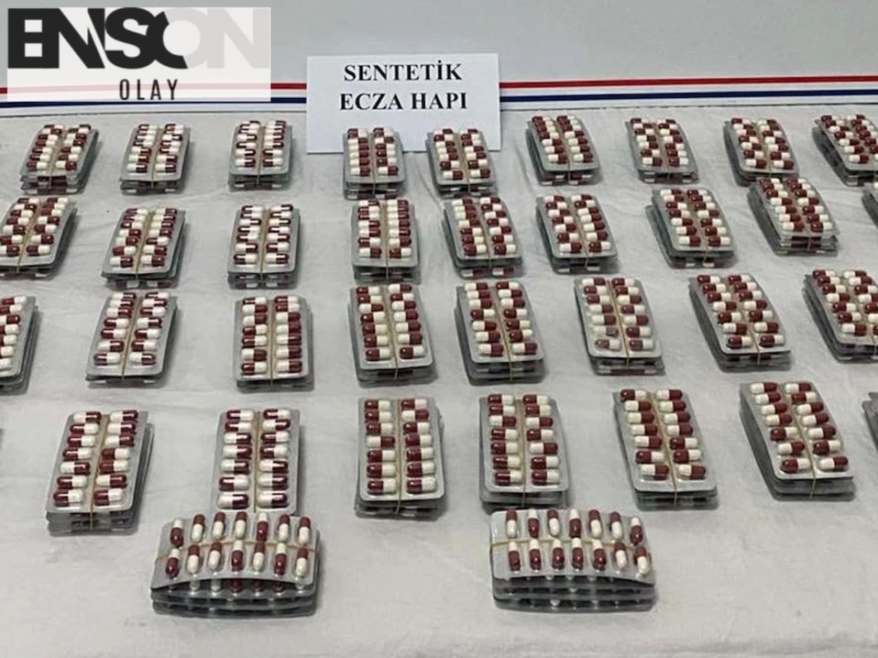 Malatya'da Jandarma Operasyonu: Binlerce Uyuşturucu Hap Ele Geçirildi, 2 Zanlı Gözaltında!