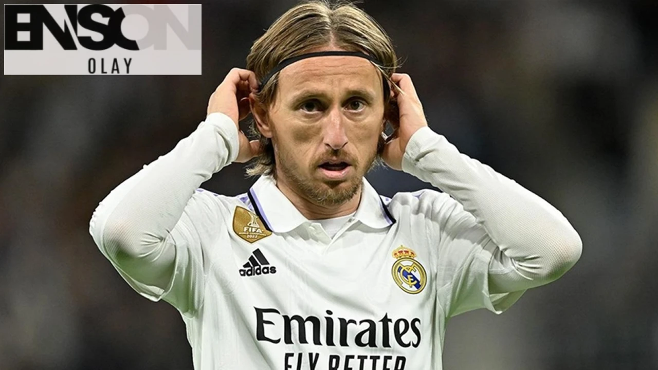 Allegri: "39 yaşındaki Modric, Juventus'a katılacak!"