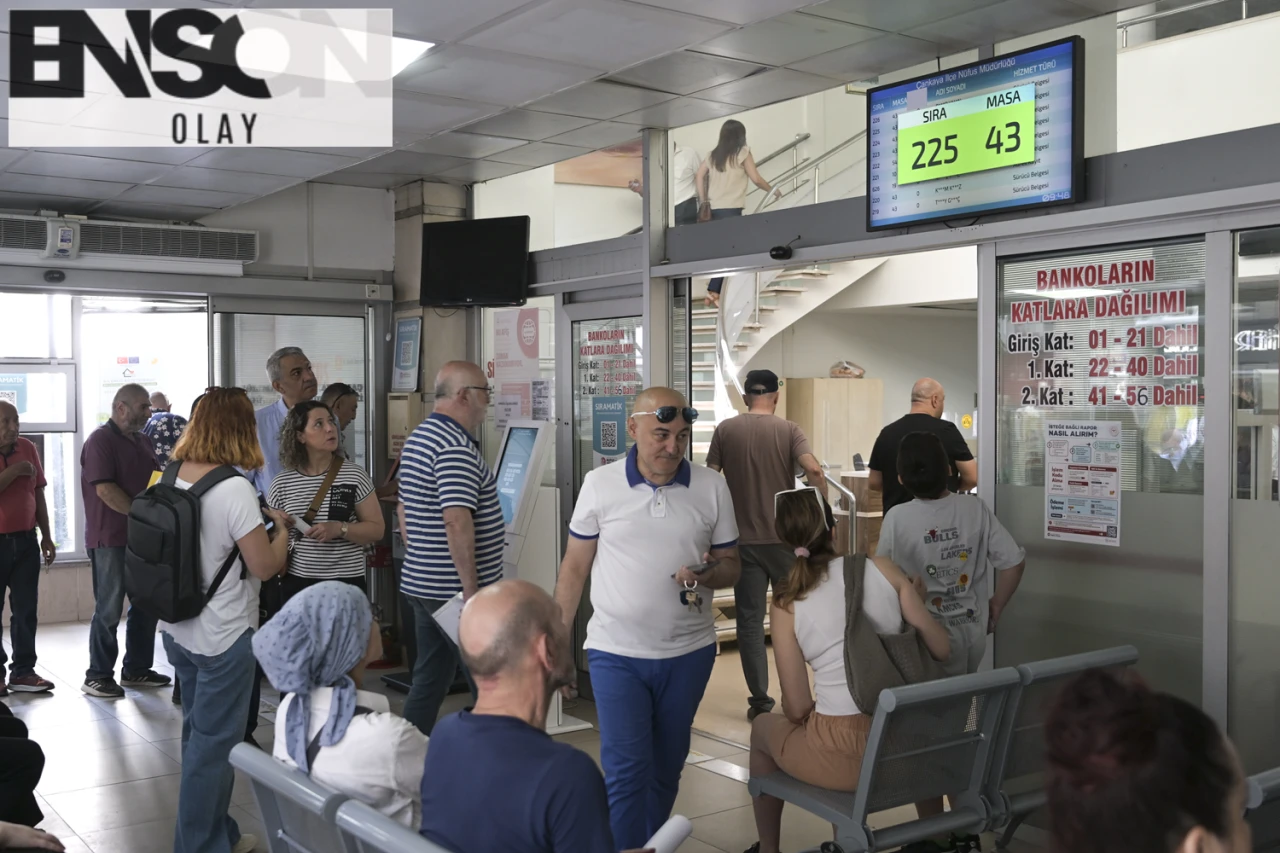 Eski Tip Sürücü Belgelerinin Yenilenmesi Süreci Uzatıldı, 3 Milyon Kişi Ehliyetini Yeniledi