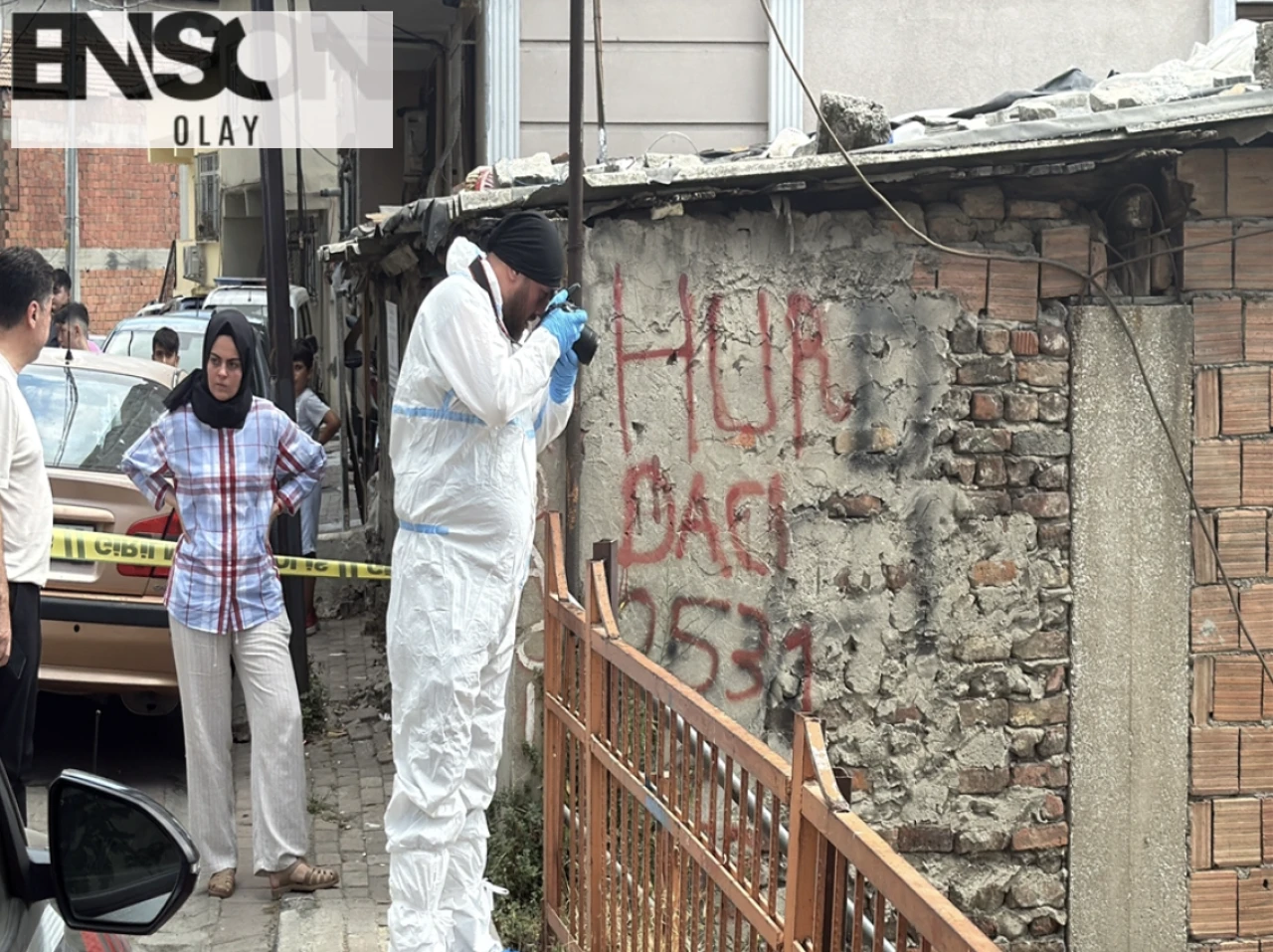Kağıthane'de Yaşanan Cinayetin Detayları Ortaya Çıktı: Kahvaltıda Yumurta Çırpan Arkadaşını Boğazını Keserek Öldürdü!