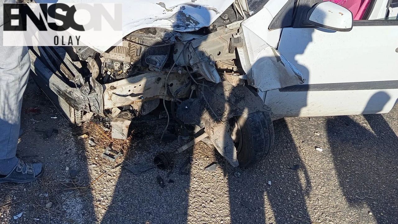D-400 Karayolu'nda Sabah Saatlerinde Meydana Gelen Kaza Yaralılarıyla Panik Yarattı