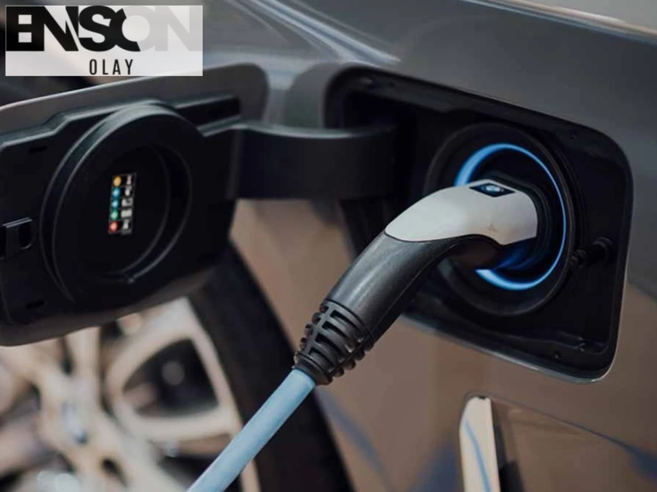 Toyota RAV4, Tesla Model Y'ı geride bırakarak 2024'ün en çok satan otomobili oldu.