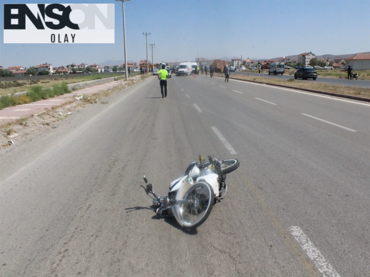 Aksaray'da Polis Memuruna Çarpan Ehliyetsiz Sürücü Hastaneye Kaldırıldı