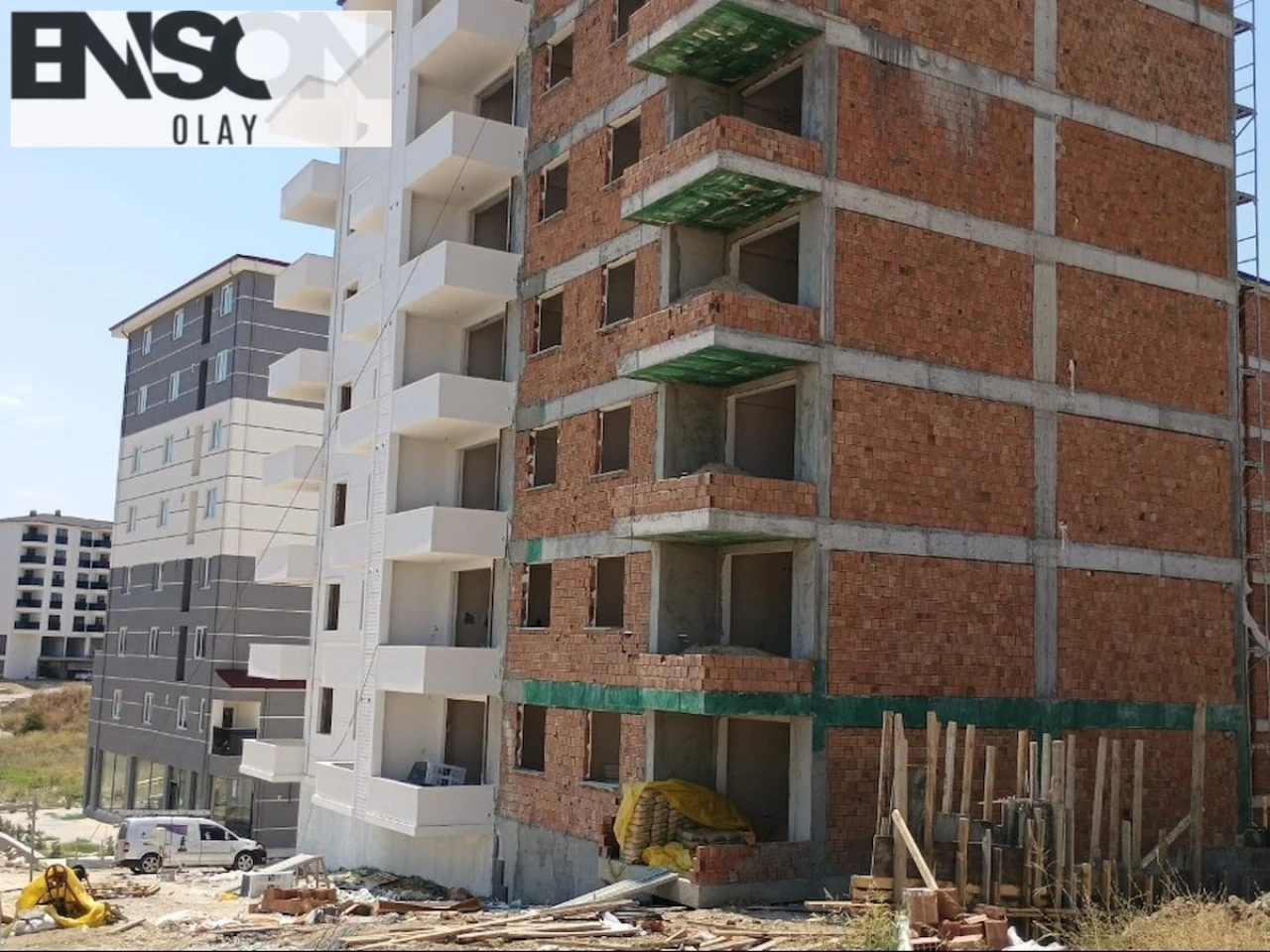 Edirne'de asansör boşluğuna düşen kişi öldü
