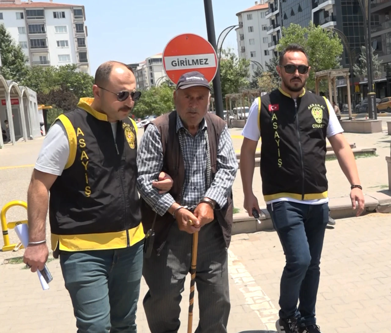 Aksaray'da Eşi Kolundan Yaraladı, Tutuklandı!