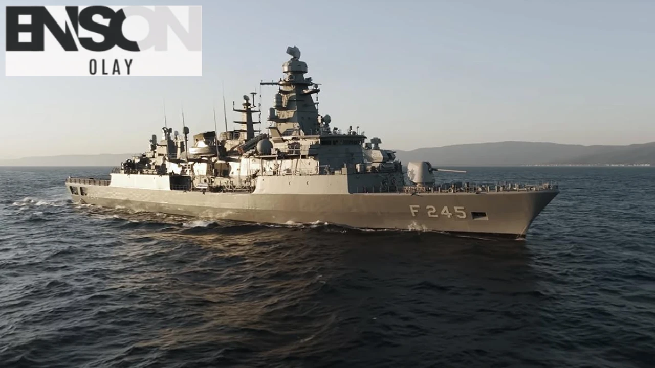 Yunanistan, Türkiye'nin Gelişmiş Firkateyni TCG ORUÇREİS'i Yakın Takibe Aldı: Stratejik Deniz Gücü Tehlikesi!