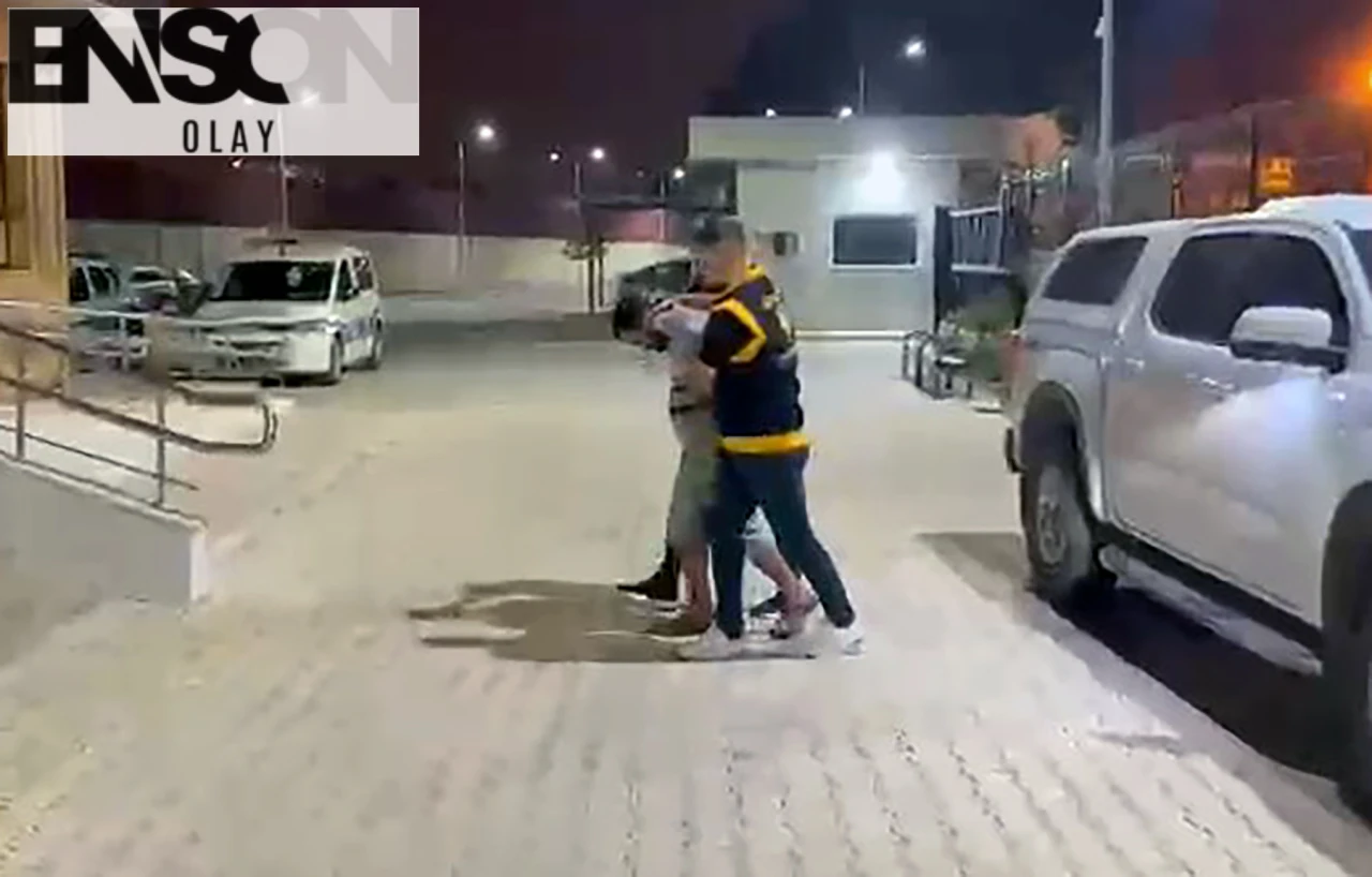 Adana'da Uyuşturucu Ticareti Yapan Şahıs Polis Tarafından Yakalandı ve Cezaevine Gönderildi.
