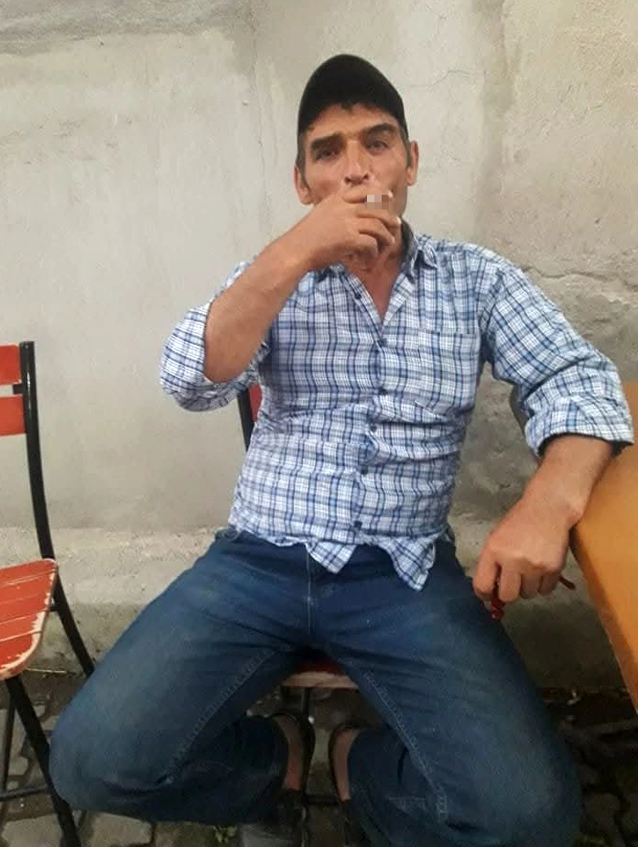 Şuhut'ta Sokak Kavgası: Telefonda Başlayan Tartışma Tüfekle Kanlı Bitti, Bir Kişi Hayatını Kaybetti
