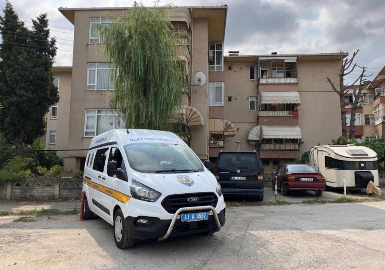 Gölcük'te Epilepsi Hastası Genç Evde Ölü Bulundu - Soruşturma Devam Ediyor