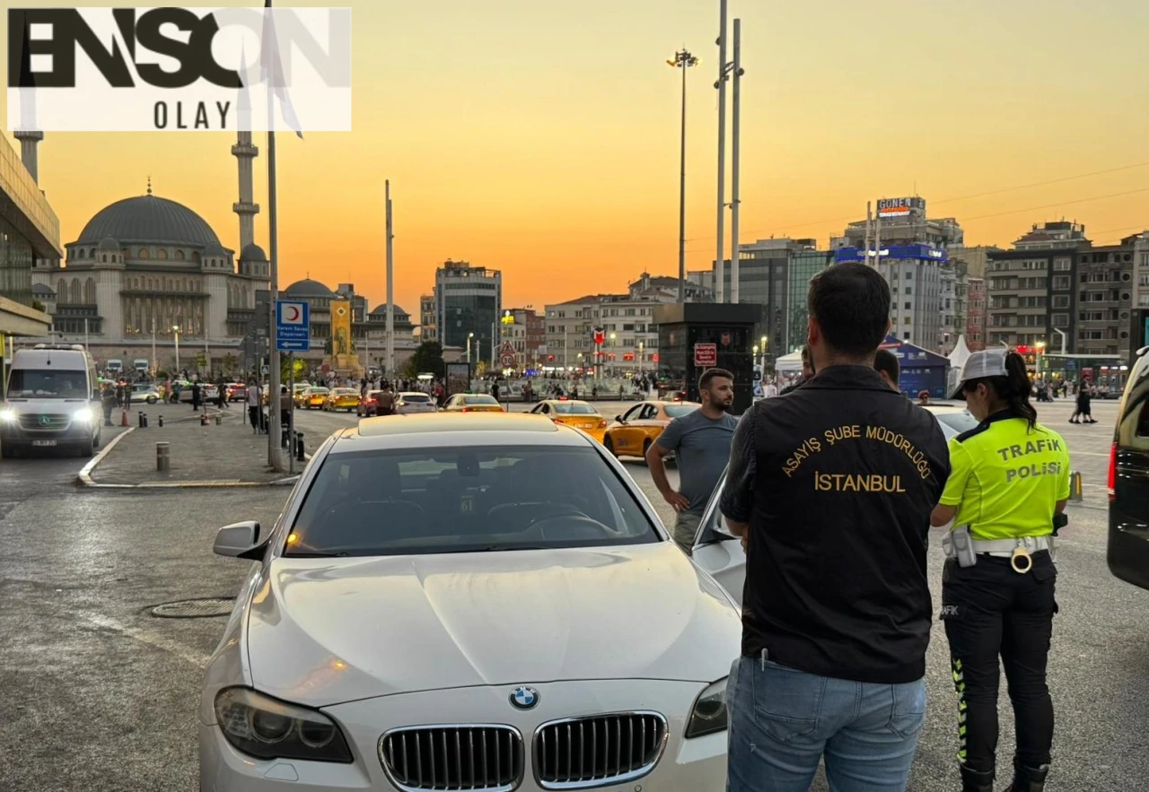 İstanbul'da Gerçekleştirilen Operasyonda 830 Kişi Gözaltına Alındı, 23 Tabanca Ele Geçirildi