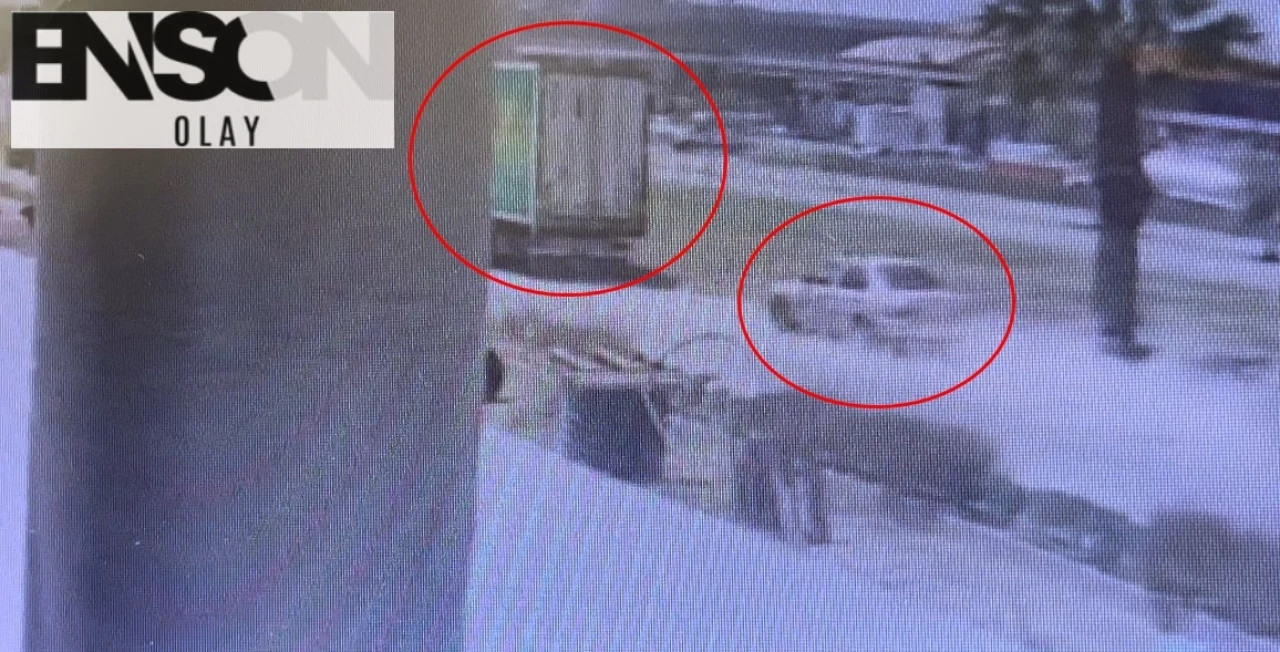 Bursa'da Park Halindeki TIR'a Çarpan Otomobilin Sürücüsü Hayatını Kaybetti - Kaza Anı Güvenlik Kamerasında!