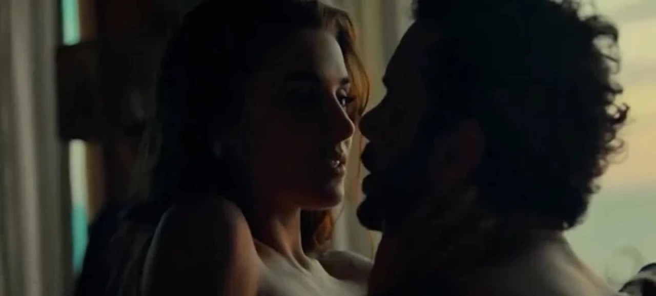 Barış Arduç ve Hande Erçel'in sahneleri gündem olmuştu! Gupse Özay'dan açıklama geldi