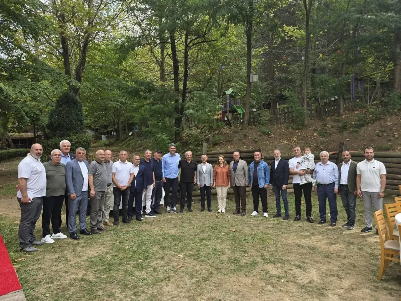 Artvin Valisi Aktaş, Artvinliler Derneği üyeleriyle samimi bir kahvaltıda buluştu